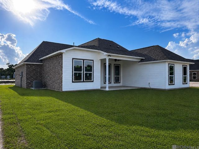 29433 Northlake Drive, Denham Springs, LA 70726