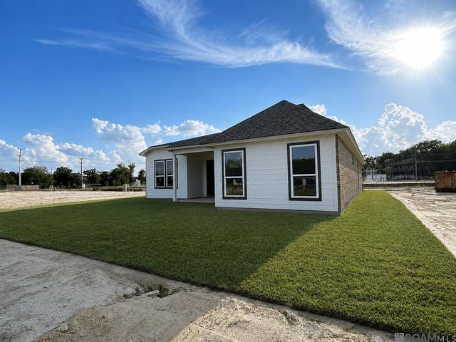 29433 Northlake Drive, Denham Springs, LA 70726