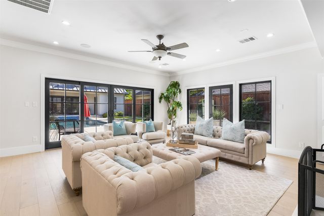 3922 Inwood Road, Dallas, TX 75209