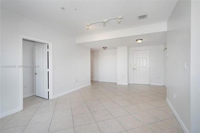 2280 SW 32nd Ave 605, Miami, FL 33145