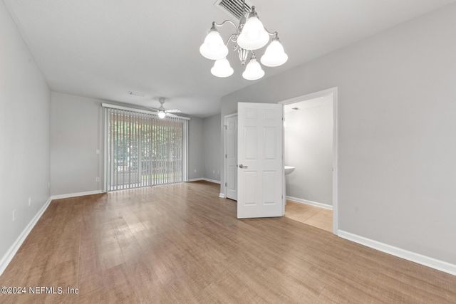 8159 SUMMERSIDE Circle, Jacksonville, FL 32256