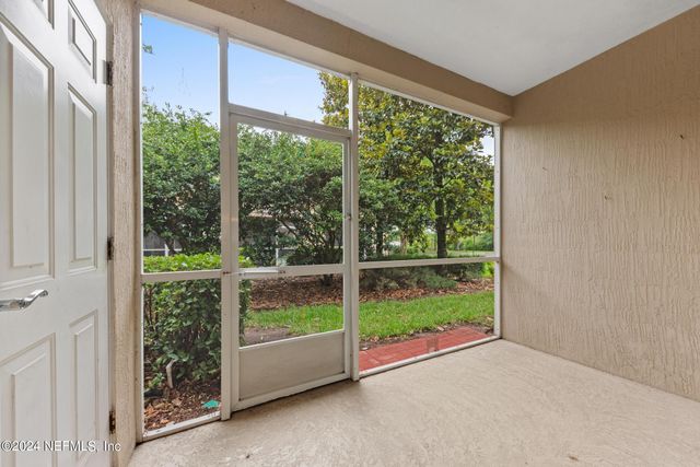 8159 SUMMERSIDE Circle, Jacksonville, FL 32256