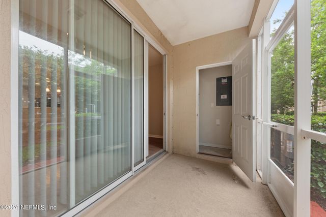 8159 SUMMERSIDE Circle, Jacksonville, FL 32256
