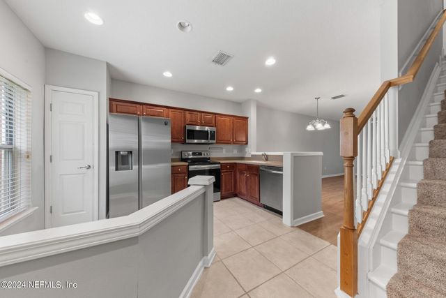 8159 SUMMERSIDE Circle, Jacksonville, FL 32256