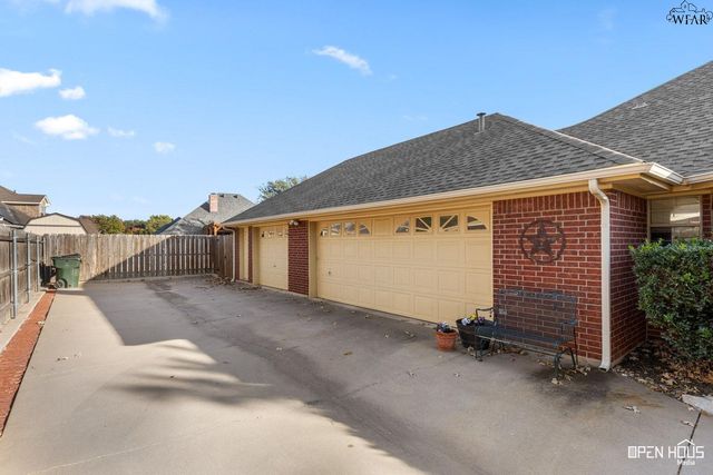 3015 LOMBARD DRIVE, Wichita Falls, TX 76309