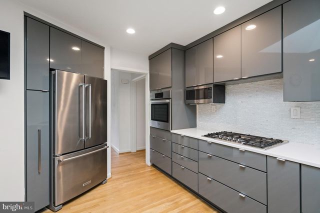 7514 NEVIS RD, Bethesda, MD 20817