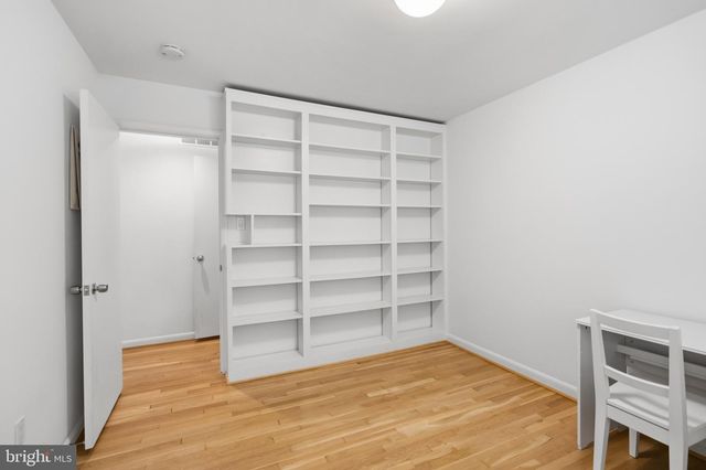 7514 NEVIS RD, Bethesda, MD 20817