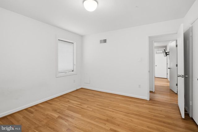 7514 NEVIS RD, Bethesda, MD 20817