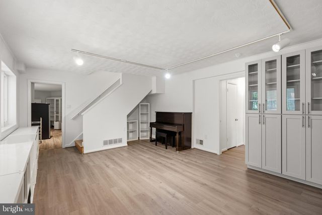 7514 NEVIS RD, Bethesda, MD 20817