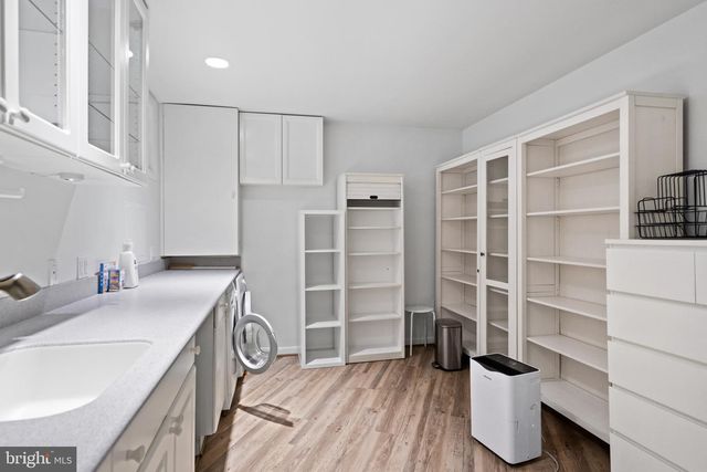7514 NEVIS RD, Bethesda, MD 20817