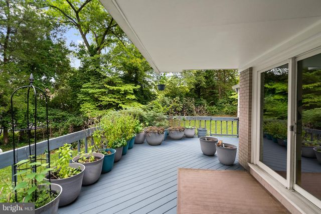 7514 NEVIS RD, Bethesda, MD 20817