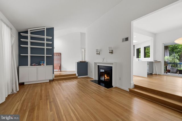 7514 NEVIS RD, Bethesda, MD 20817