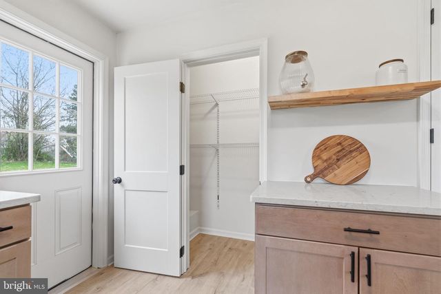 369 DEB LN, Warminster, PA 18974