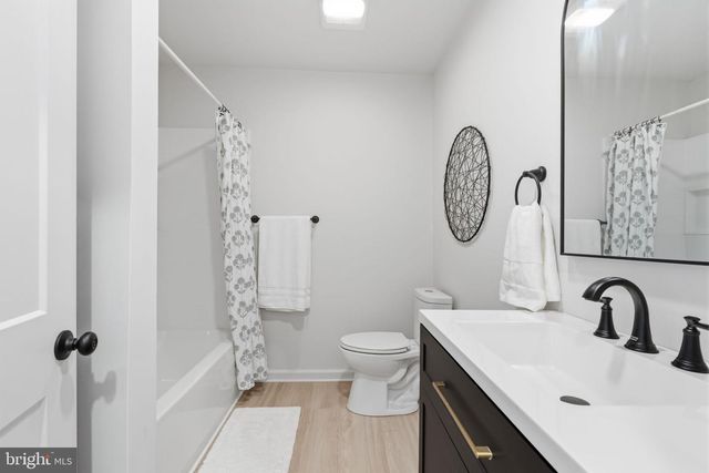 369 DEB LN, Warminster, PA 18974