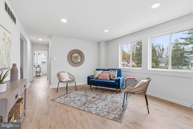 369 DEB LN, Warminster, PA 18974