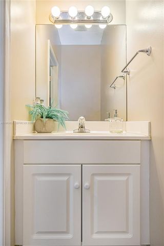 1651 Hawthorne Pl, Wellington, FL 33414