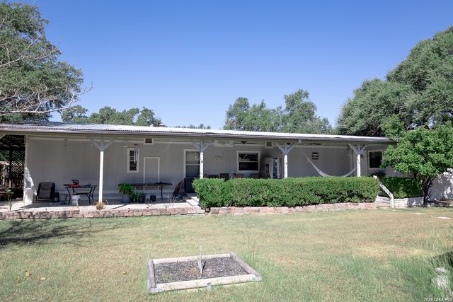 120 TOWN VW, Canyon Lake, TX 78133