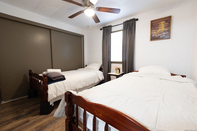 120 TOWN VW, Canyon Lake, TX 78133