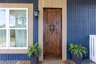 120 TOWN VW, Canyon Lake, TX 78133