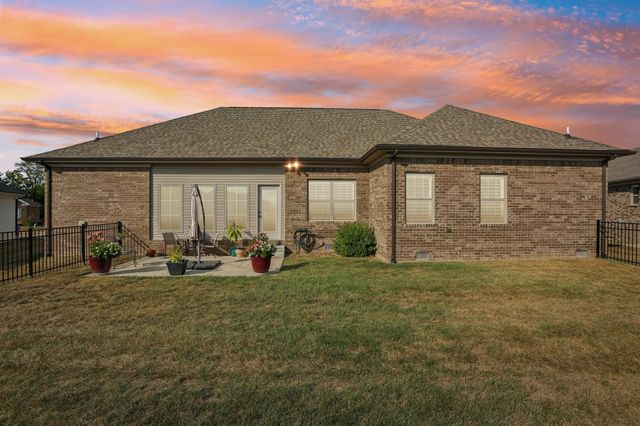 5312 Amber Creek Ln, Bowling Green, KY 42101