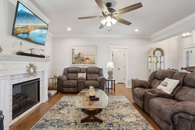 5312 Amber Creek Ln, Bowling Green, KY 42101