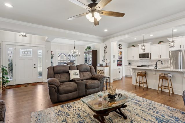 5312 Amber Creek Ln, Bowling Green, KY 42101