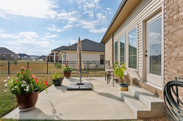 5312 Amber Creek Ln, Bowling Green, KY 42101