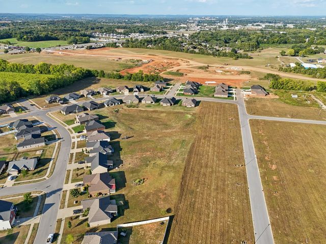 5312 Amber Creek Ln, Bowling Green, KY 42101