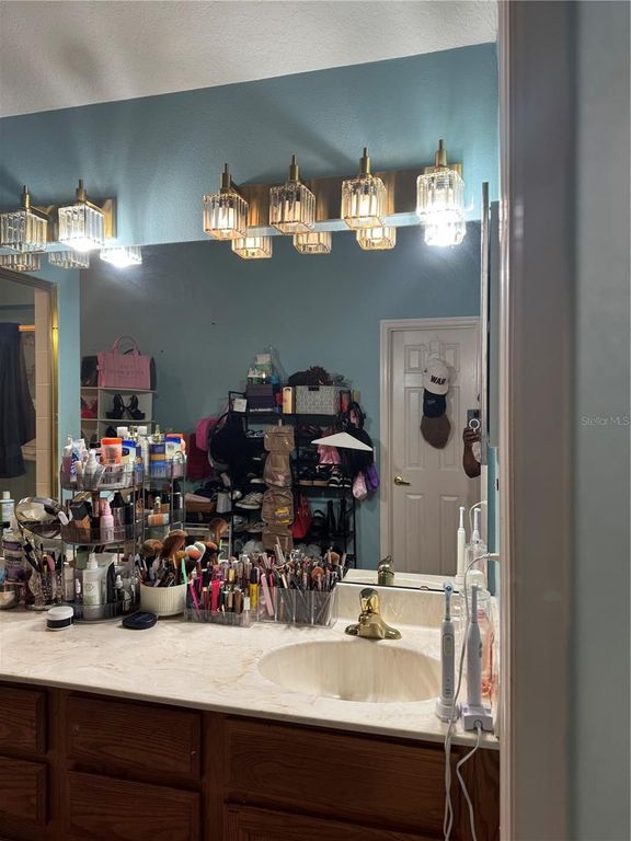 Image 27 of property listing at 1826 IMPERIAL PALM DRIVE, Apopka, FL 32712