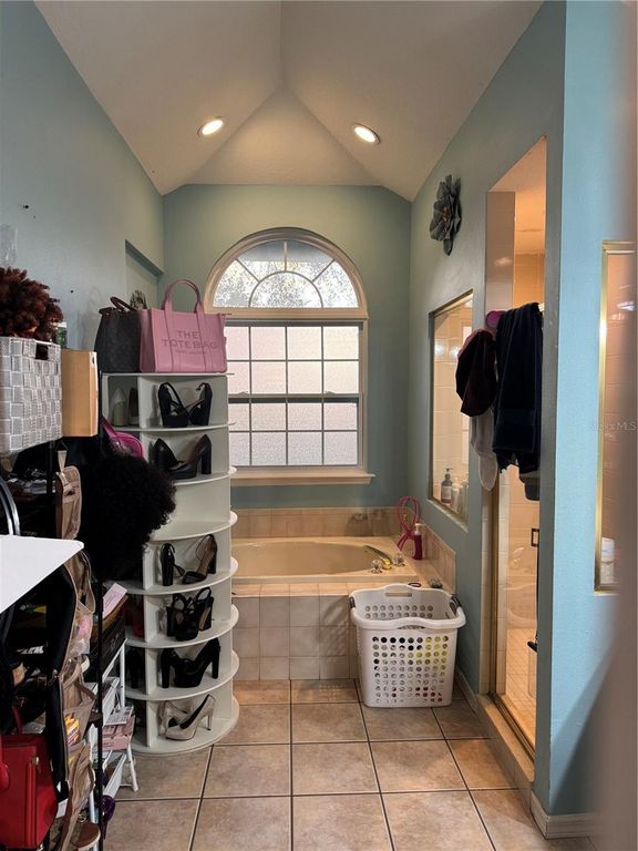 Image 28 of property listing at 1826 IMPERIAL PALM DRIVE, Apopka, FL 32712