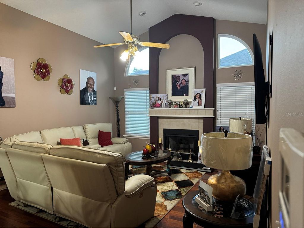 Image 10 of property listing at 1826 IMPERIAL PALM DRIVE, Apopka, FL 32712