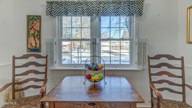 834 Jamaica Road, Schenectady, NY 12309