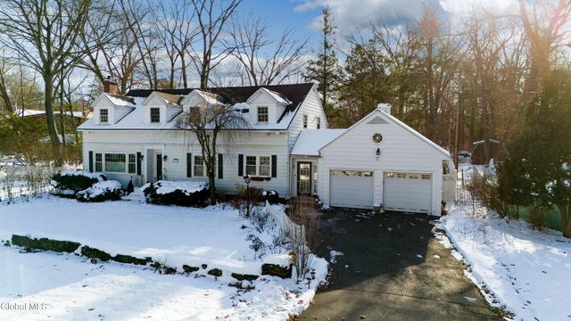 834 Jamaica Road, Schenectady, NY 12309