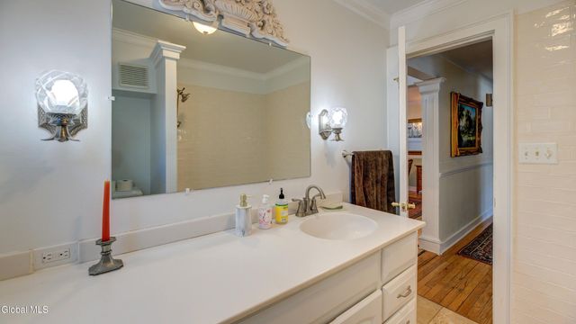 834 Jamaica Road, Schenectady, NY 12309