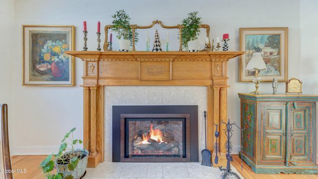 834 Jamaica Road, Schenectady, NY 12309