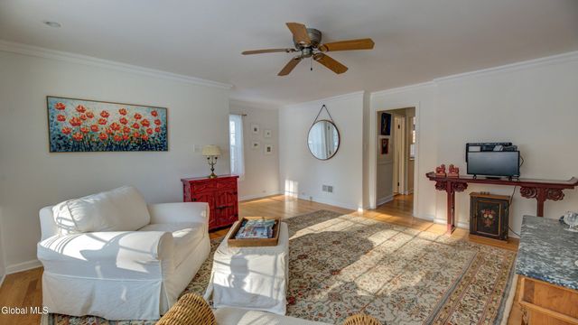 834 Jamaica Road, Schenectady, NY 12309