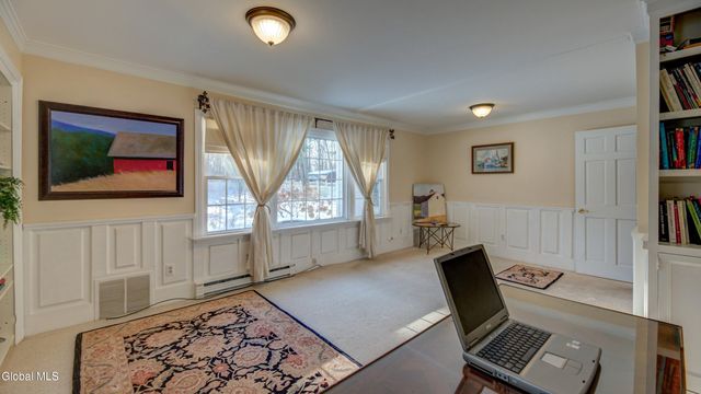 834 Jamaica Road, Schenectady, NY 12309