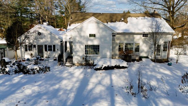 834 Jamaica Road, Schenectady, NY 12309