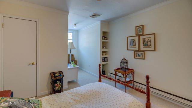 834 Jamaica Road, Schenectady, NY 12309