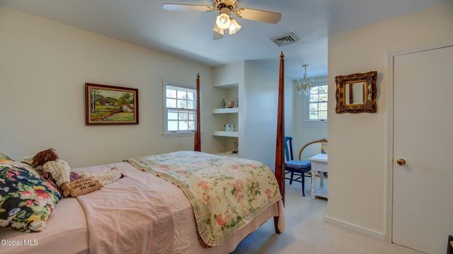 834 Jamaica Road, Schenectady, NY 12309