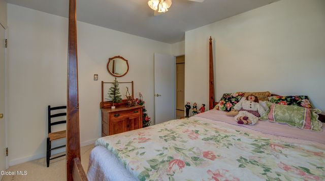 834 Jamaica Road, Schenectady, NY 12309