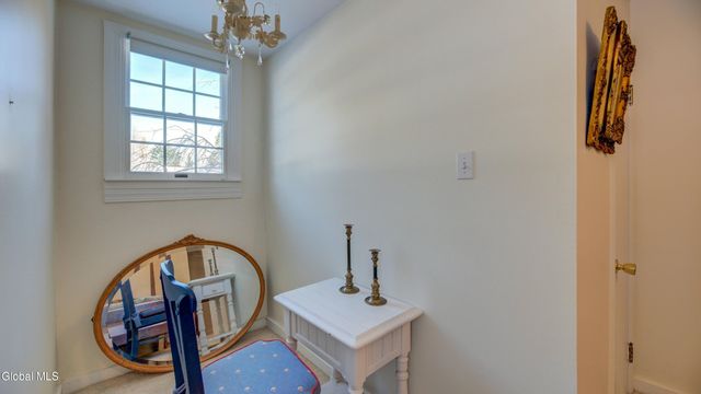 834 Jamaica Road, Schenectady, NY 12309