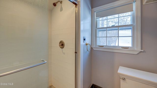 834 Jamaica Road, Schenectady, NY 12309