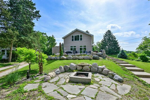 7930 Park STREET, Burlington, WI 53105