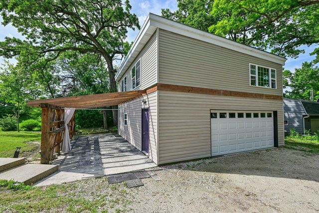 7930 Park STREET, Burlington, WI 53105