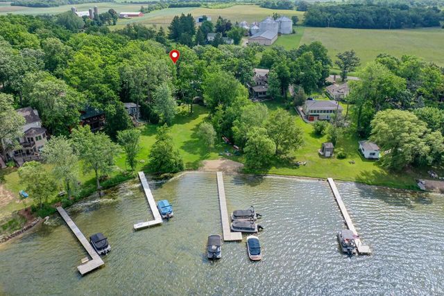 7930 Park STREET, Burlington, WI 53105