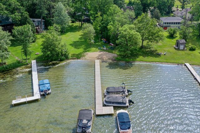 7930 Park STREET, Burlington, WI 53105