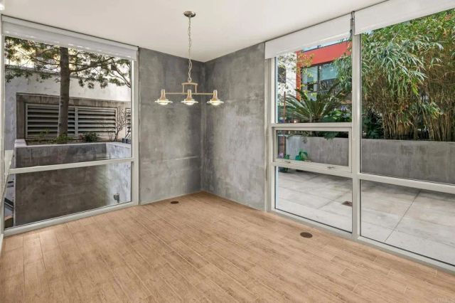 321 10Th Avenue 201, San Diego, CA 92101
