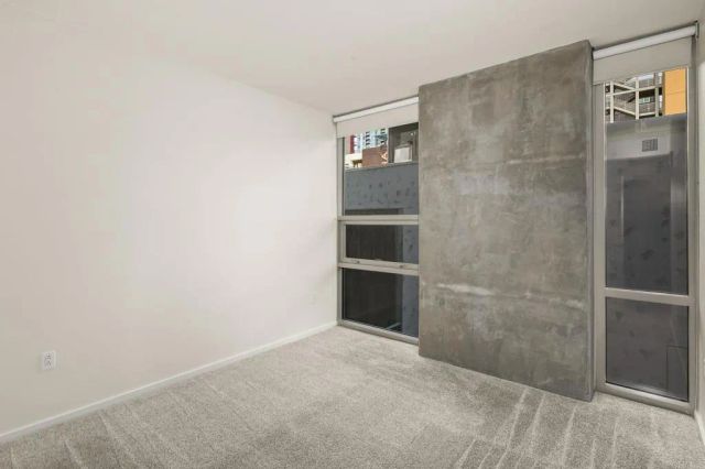 321 10Th Avenue 201, San Diego, CA 92101