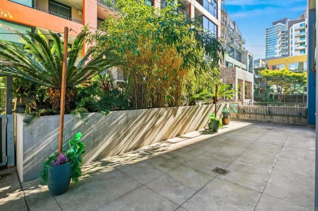 321 10Th Avenue 201, San Diego, CA 92101